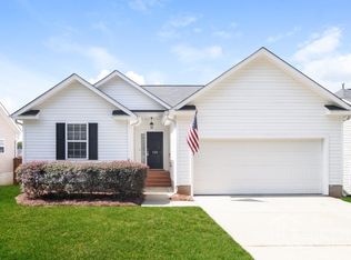 111 Whispering Oak Ln, Chapin, SC 29036