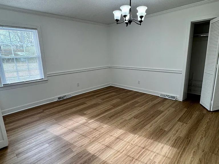2112 Leon Dr — Photo 24