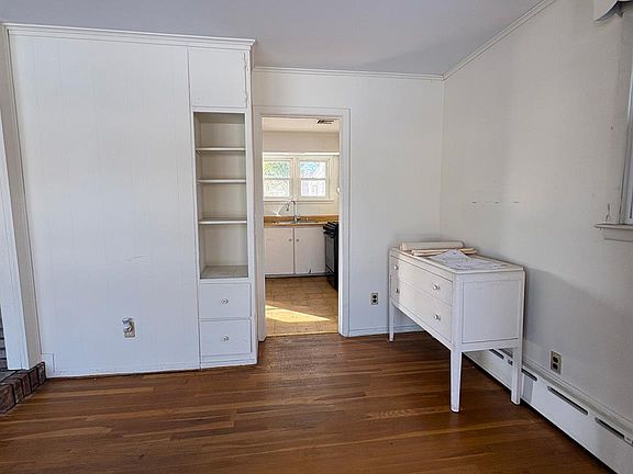 4th image of 5 Leland Drive
