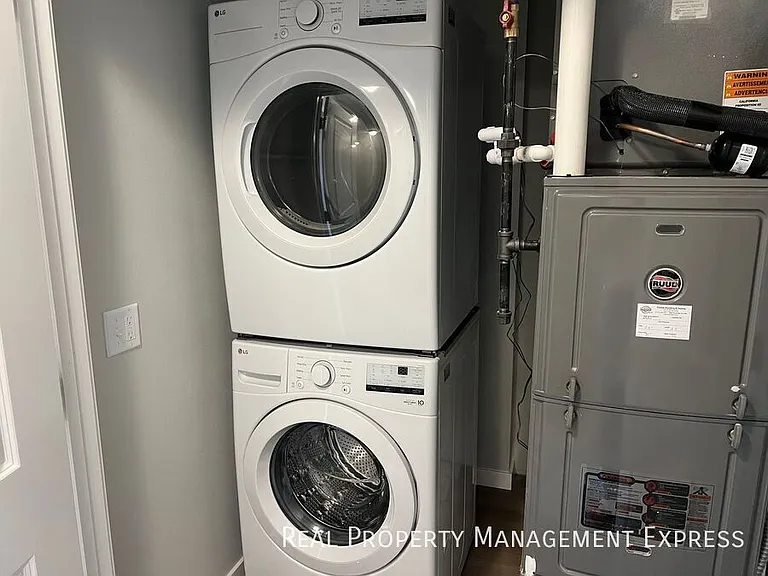 9666 W Tunis Dr — Photo 17