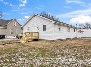 604 N Monroe St, Litchfield, IL 62056