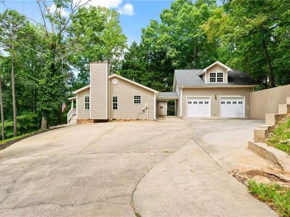 3571 Cub Cir, Gainesville, GA 30506