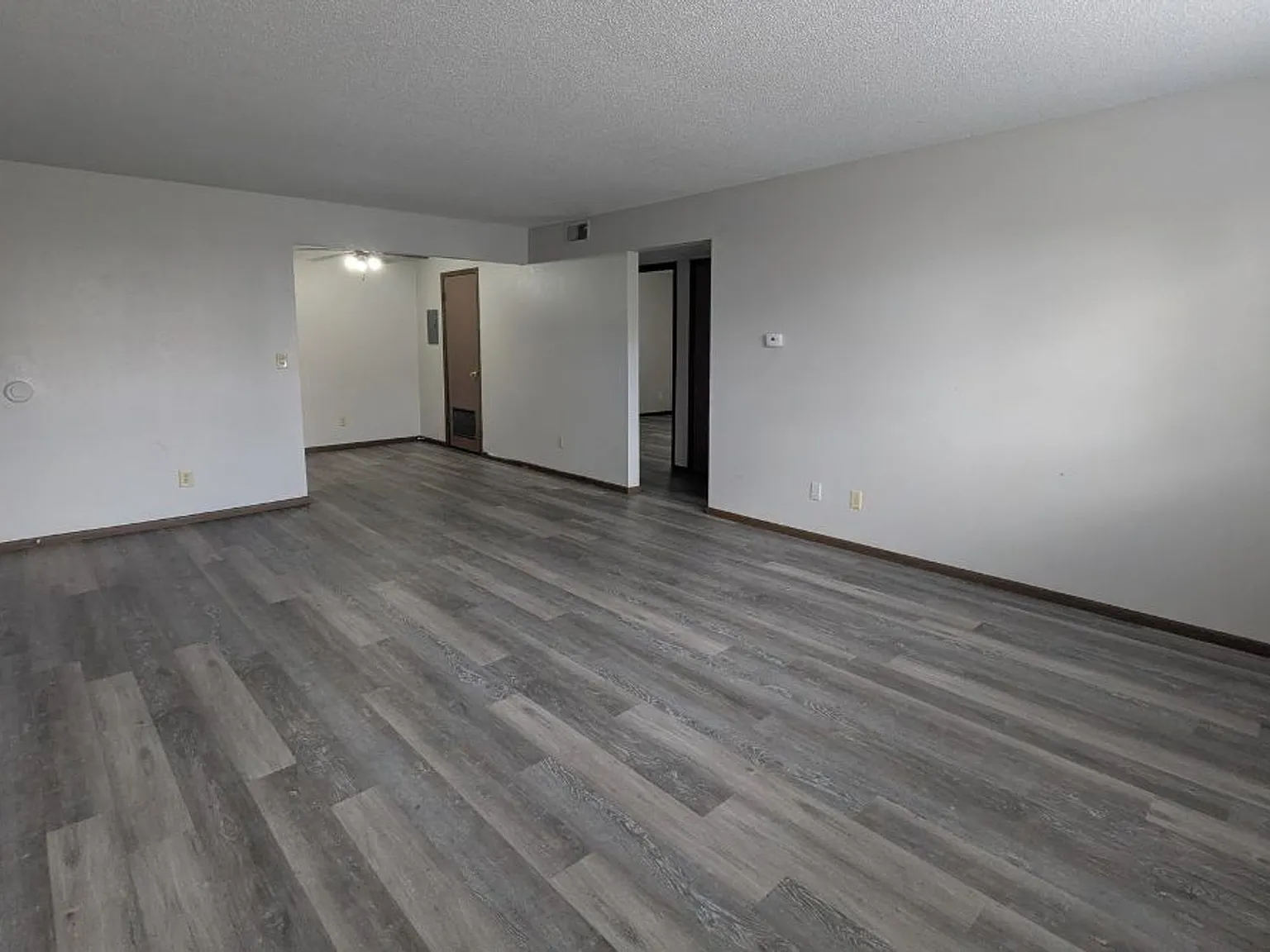 Midland Apartments: 3768 W 9th — Photo 4