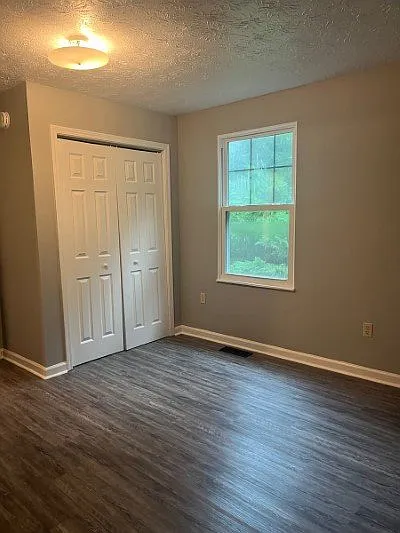809 Cates St — Photo 10