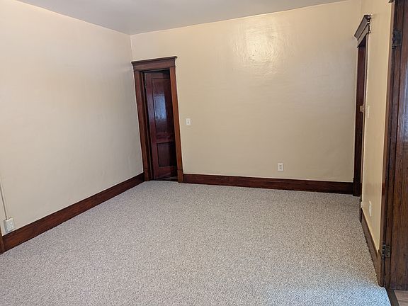 4th image of 74 Hennepin St