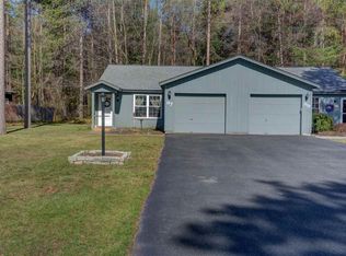 97 Arrow Wood Pl, Malta, NY 12020