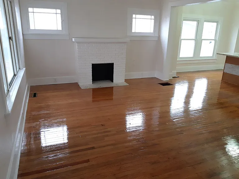 116 Redwood Ave — Photo 8