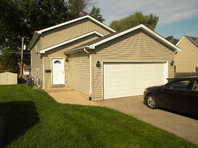 1st image of 222 Brierhill Dr
