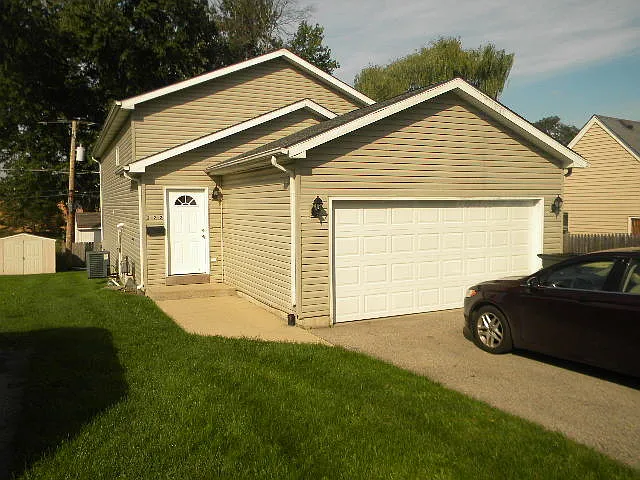 222 Brierhill Dr photo 1