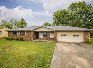 1105 W Banz Rd, Rogers, AR 72758