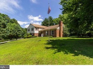 750 Hilltop Cir, Wayne, PA 19087