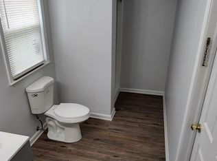 405 S Sunset Dr UNIT D, Winston Salem, NC 27103