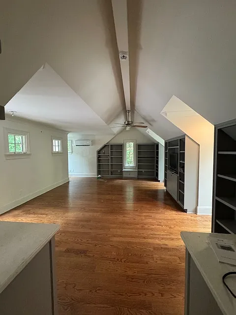 Studio, 450 sqft, $1,250 — Photo 4