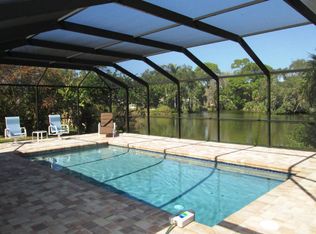 3225 Mayflower St, Sarasota, FL 34231