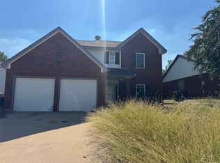 10025 Long Rifle Dr, Fort Worth, TX 76108