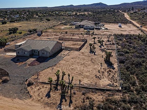 5th image of 8855 Smith Rd