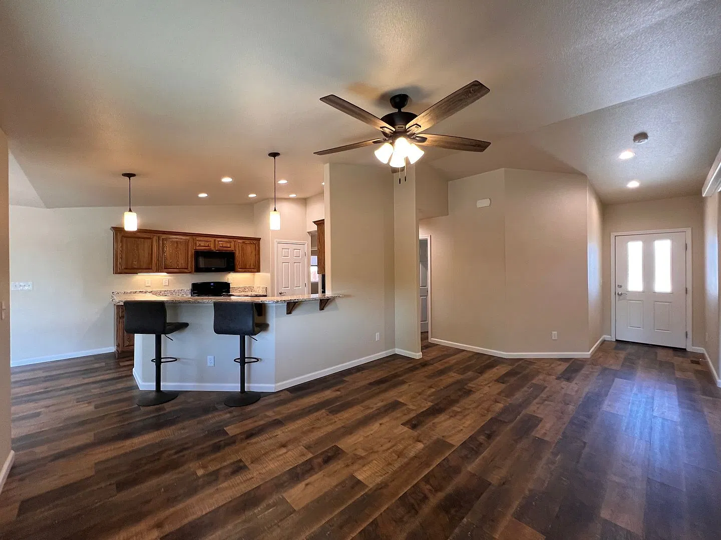 4-bedroom home in Fallon — Photo 2