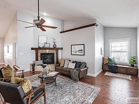 2nd image of 5827 E High Creek Ln