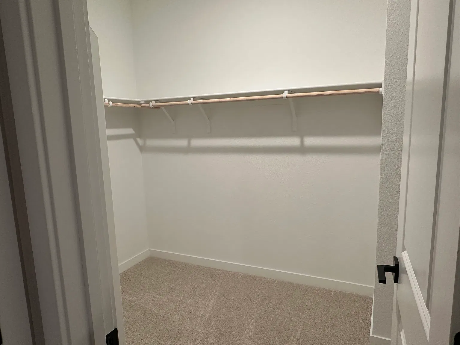 4 bed, 1731 sqft, $3,000 — Photo 3