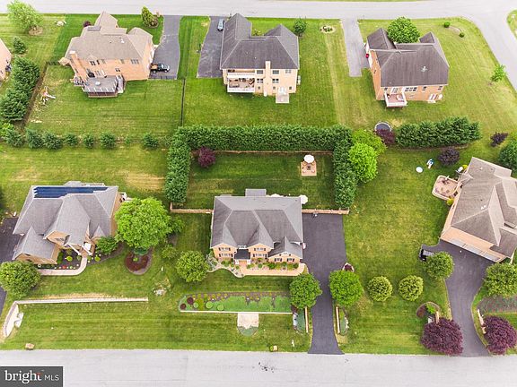 4th image of 10917 Sasha Blvd