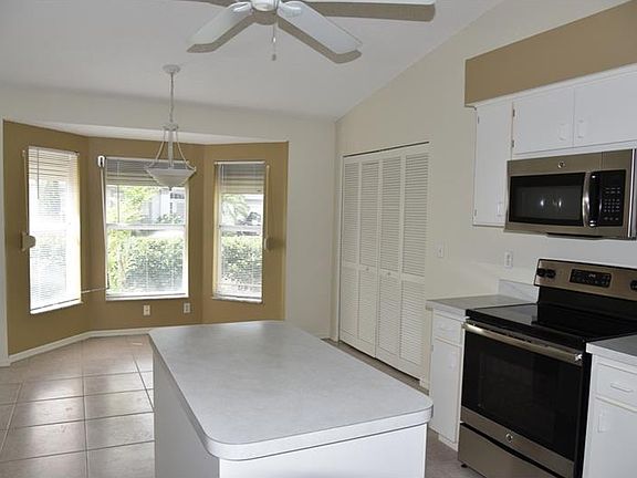 5th image of 2425 Oxford Down Ct