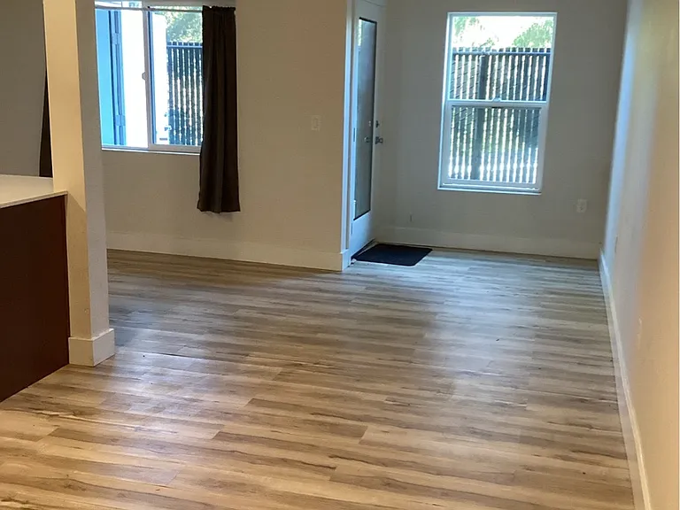 2950 SW Coho St #2 — Photo 6