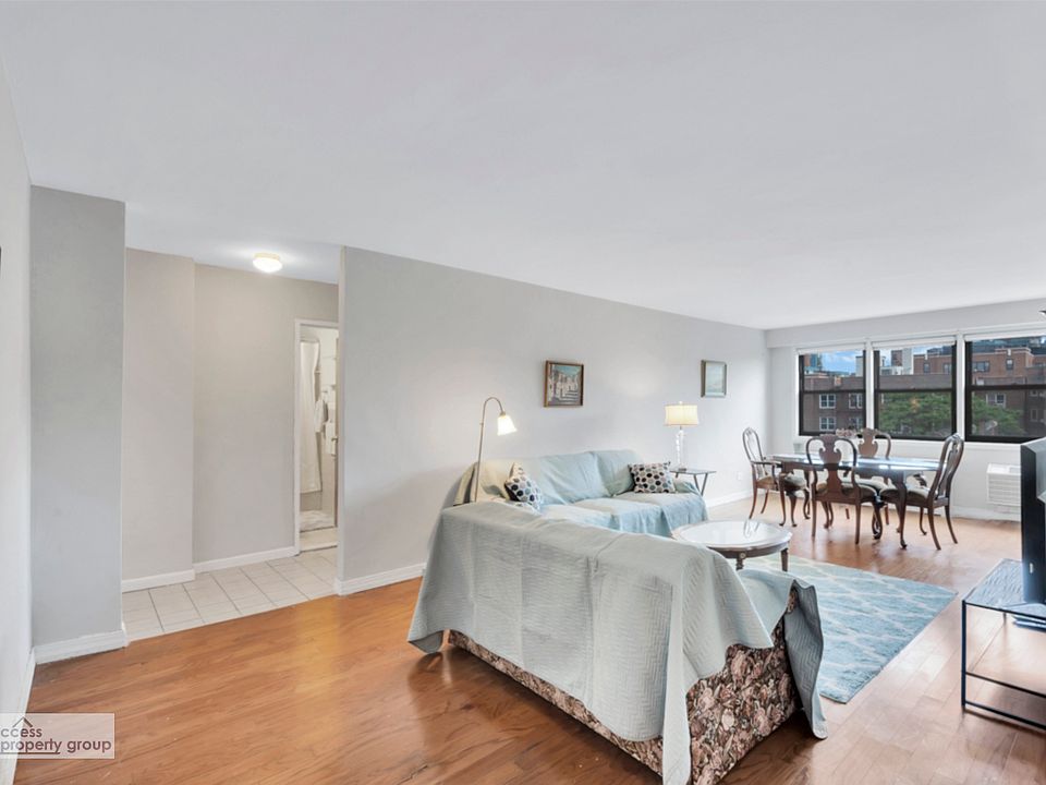 1st image of 579 W 215th St APT 10B