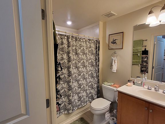 4th image of 1000 N Randolph St APT 806