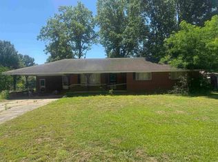 1209 Basil St, Corning, AR 72422