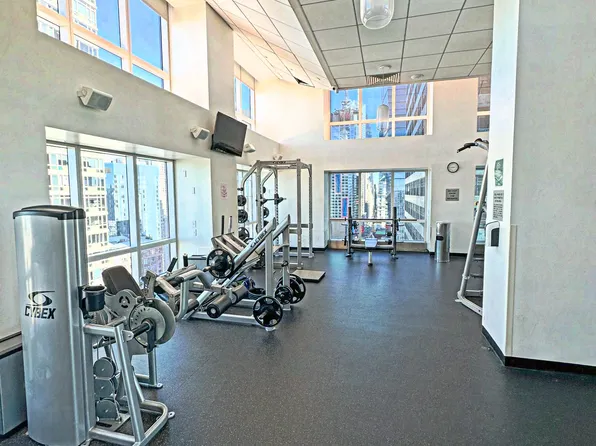 350 West 42nd Street image 19 of 33