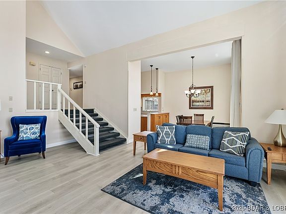 3rd image of 99 Walkers Cay Dr