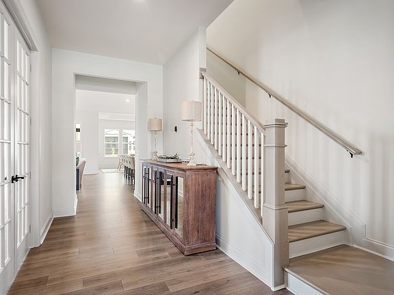 4th image of 7297 Orrinshire Dr