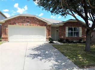 1357 Cattle Crossing Dr, Fort Worth, TX 76131
