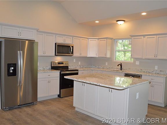 4th image of 901 Grand Point Blvd