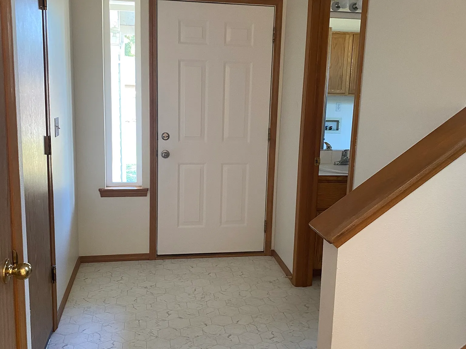 3 bed, 2.5 bath, 1256 sqft, $2,595 — Photo 3