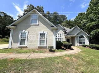 55 Blue Grass Ct, Oxford, GA 30054