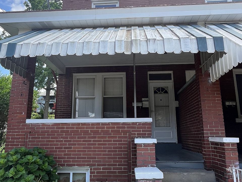 Front of the Row House