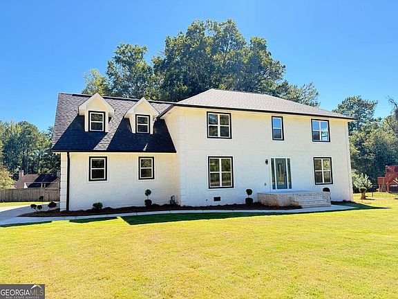 2nd image of 2887 Lake Jodeco Rd