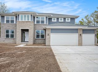 71707 Hidden River Dr, Armada, MI 48005