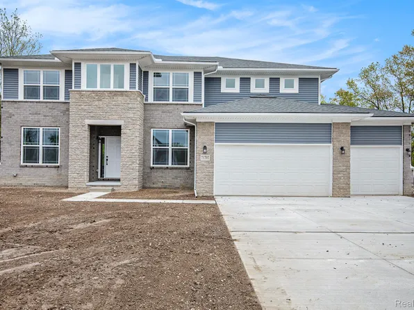 71707 Hidden River Dr, Armada, MI 48005