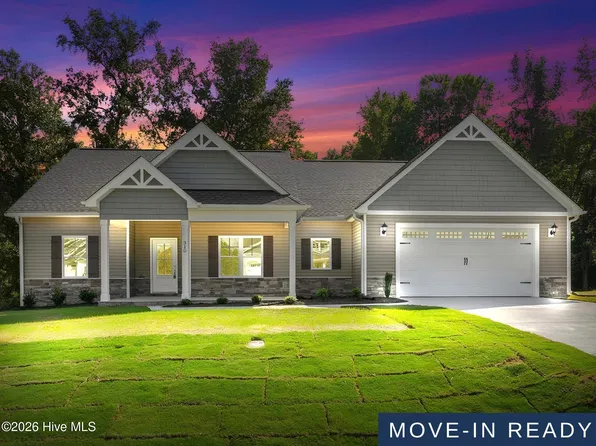 310 Creeks Edge Drive, Pikeville, NC 27863