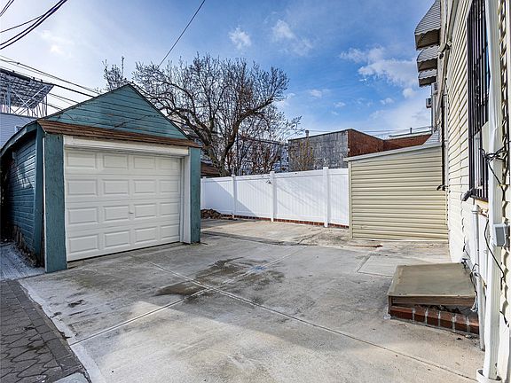 3rd image of 132-16 Hillside Avenue