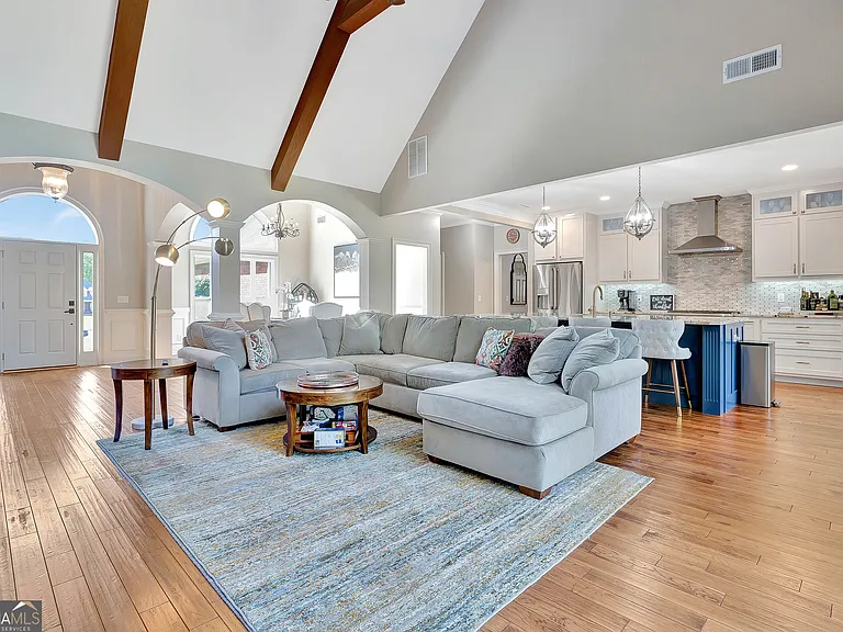 140 Lake Park Ct — Photo 13