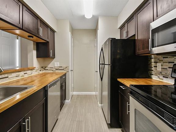 4th image of 3300 Pebblebrook Dr APT 102