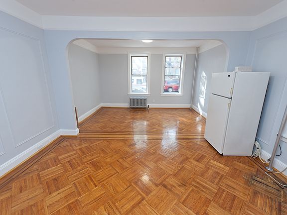 5th image of 34-29 43rd St #1C