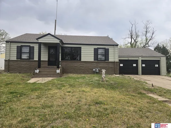 1210 B St, Fairbury, NE 68352