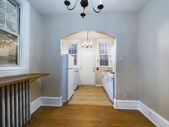 5th image of 1623 Spruce St #B70f9c999