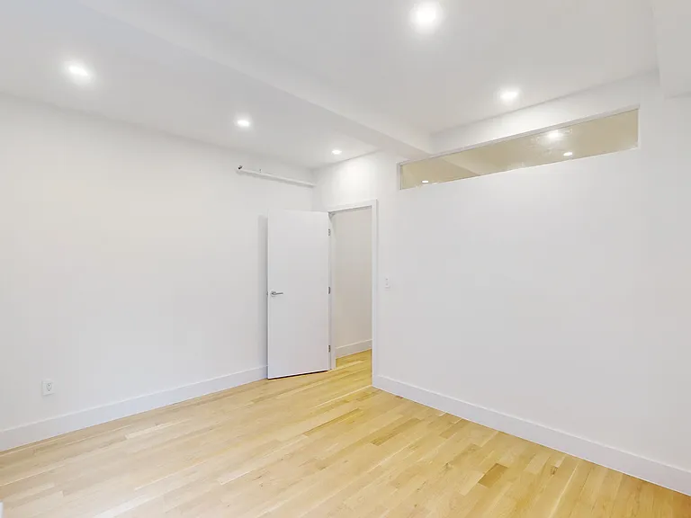 96 Steuben St #5B — Photo 8