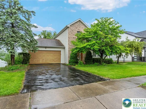 271 Maple St, Coplay, PA 18037
