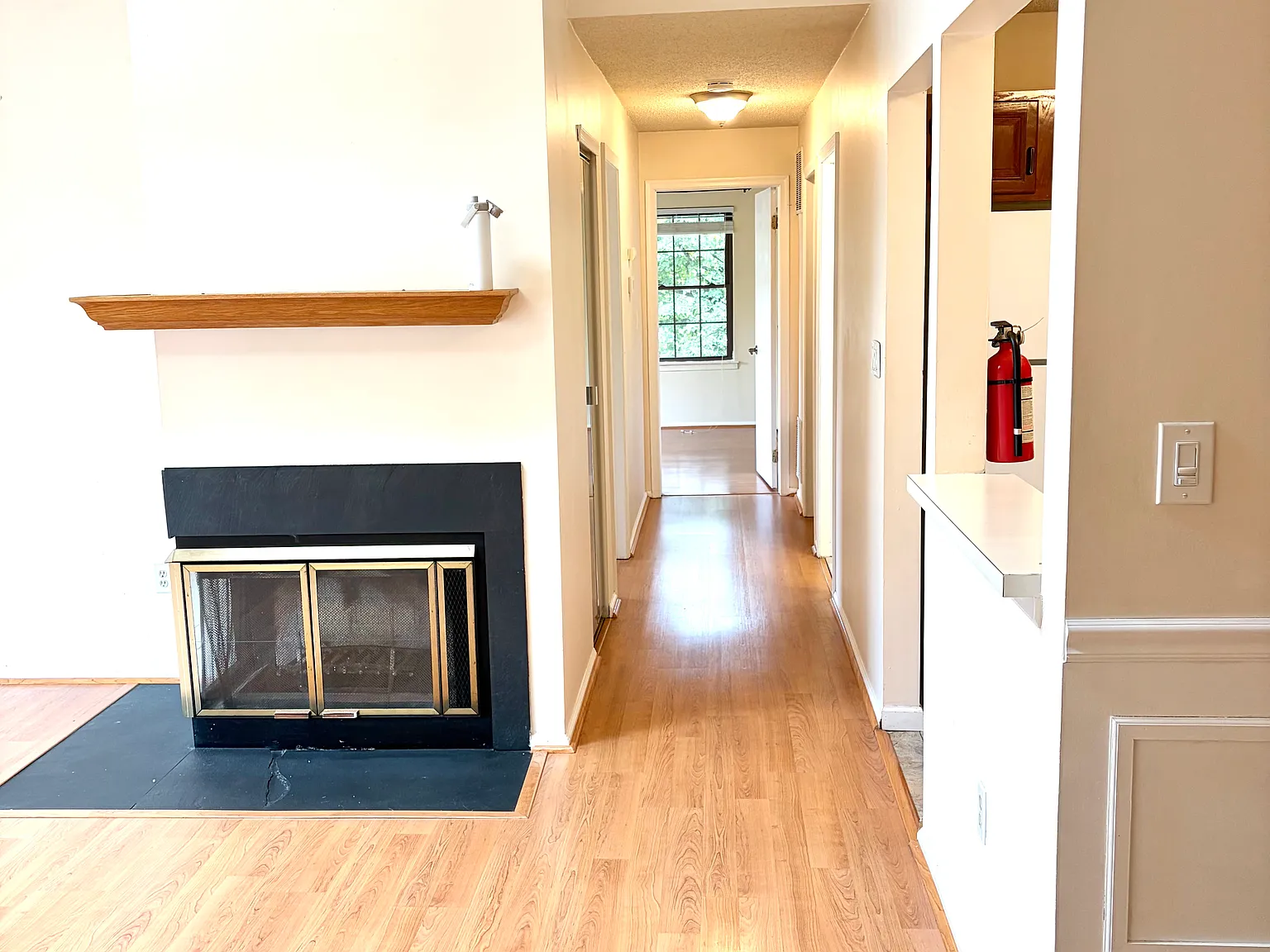 102 Woodward Ln — Photo 4